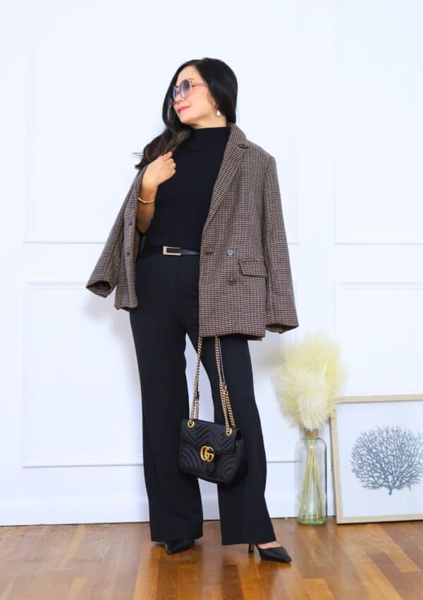 Black Pants Outfit Ideas for Petites